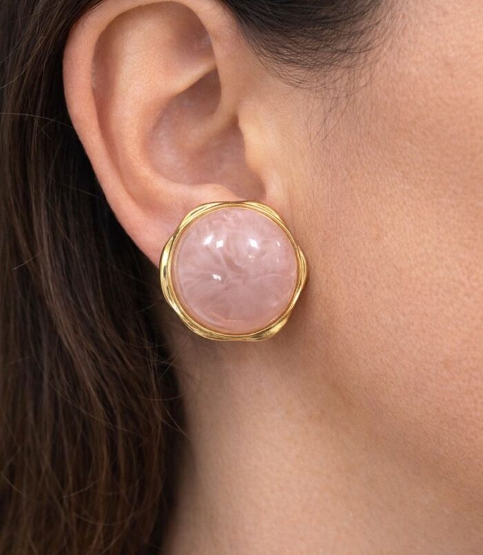 664fce6b-27cc-4d2a-96bb-43c5a76924cf-md