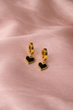 ΑΤΣΑΛΙΝΑ ΧΡΥΣΑ ΣΚΟΥΛΑΡΙΚΙΑ ΚΡΙΚΟΙ ΜΕ ΜΑΥΡΗ ΚΑΡΔΙΑ ENAMEL – ROMANTIC MINIMAL EARRINGS