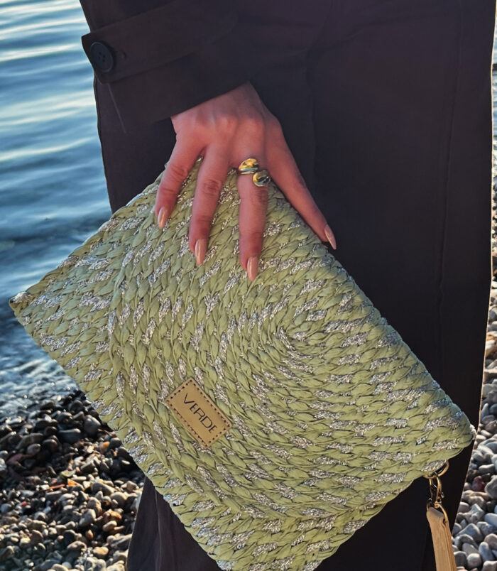 DCE8E6DB-5E64-49EA-82C8-3A53C303A88A